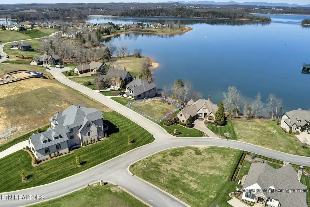 Image #10 for 204 Cypress Pointe Drive