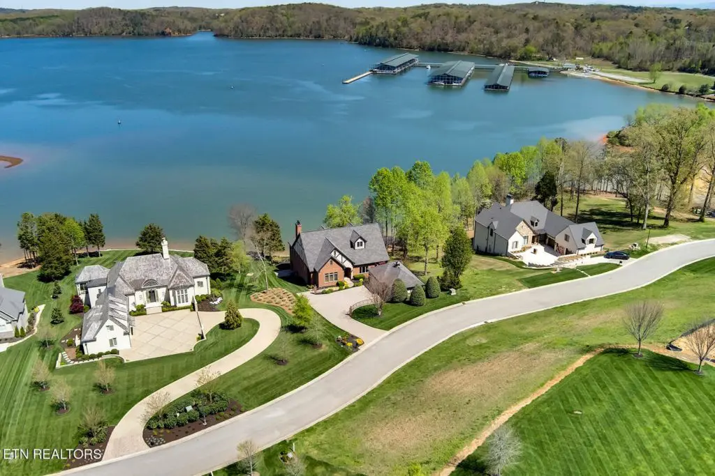 Image #8 for 18128 Lighthouse Pointe Drive