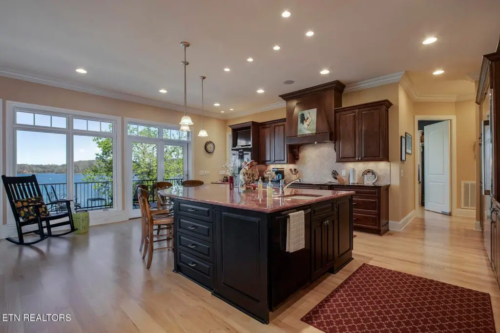 Image #16 for 18128 Lighthouse Pointe Drive