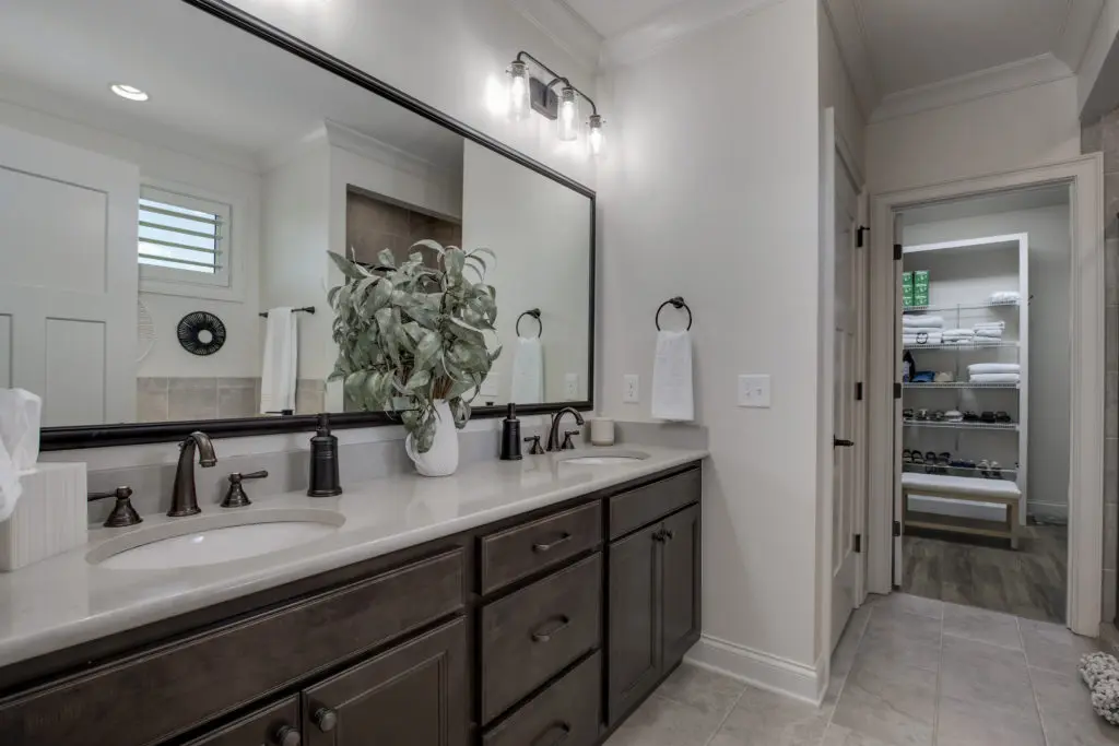 Image #28 for 110 E Highlands Circle