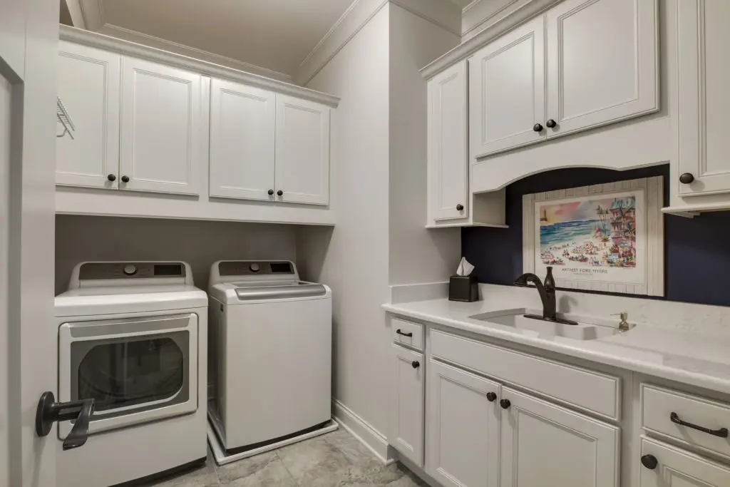 Image #23 for 110 E Highlands Circle