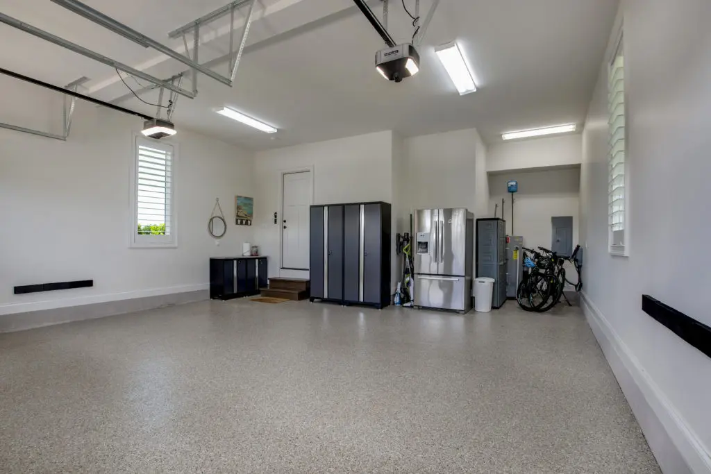 Image #21 for 110 E Highlands Circle