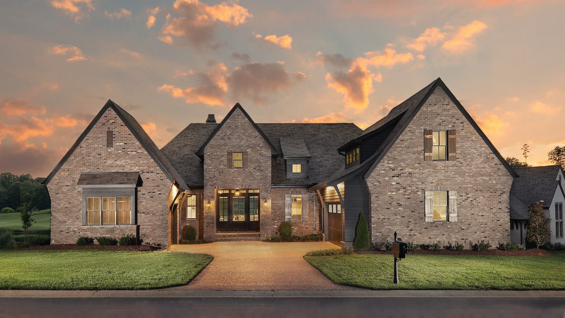 WindRiver Lakefront & Golf Community