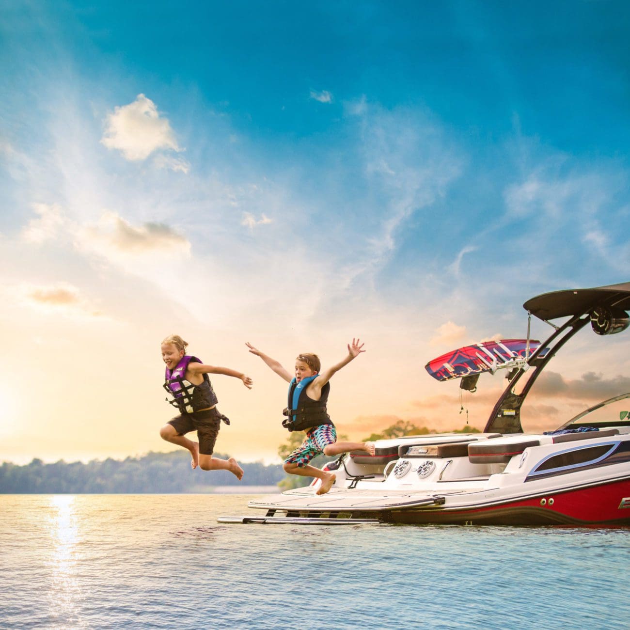 WindRiver Lakefront & Golf Community