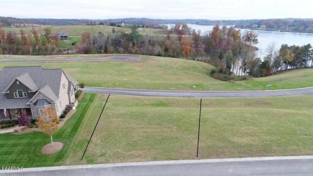 Elevation image #2 for 863 Castaway Lane.