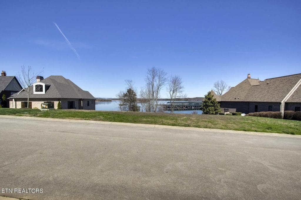 Elevation image #2 for 204 Cypress Pointe Drive.