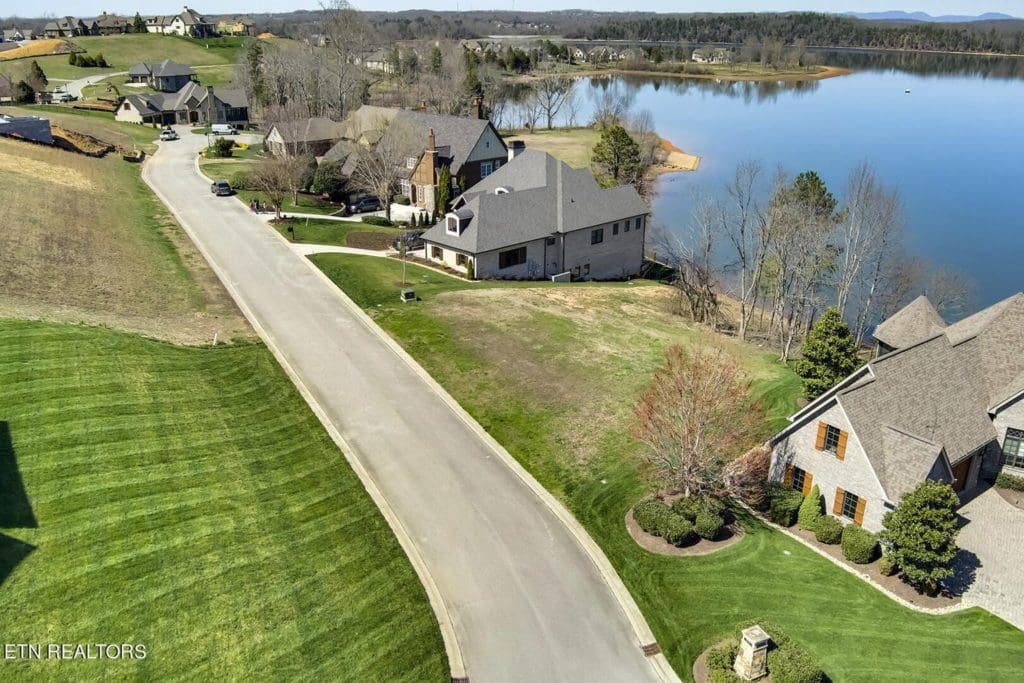 Image #5 for 204 Cypress Pointe Drive