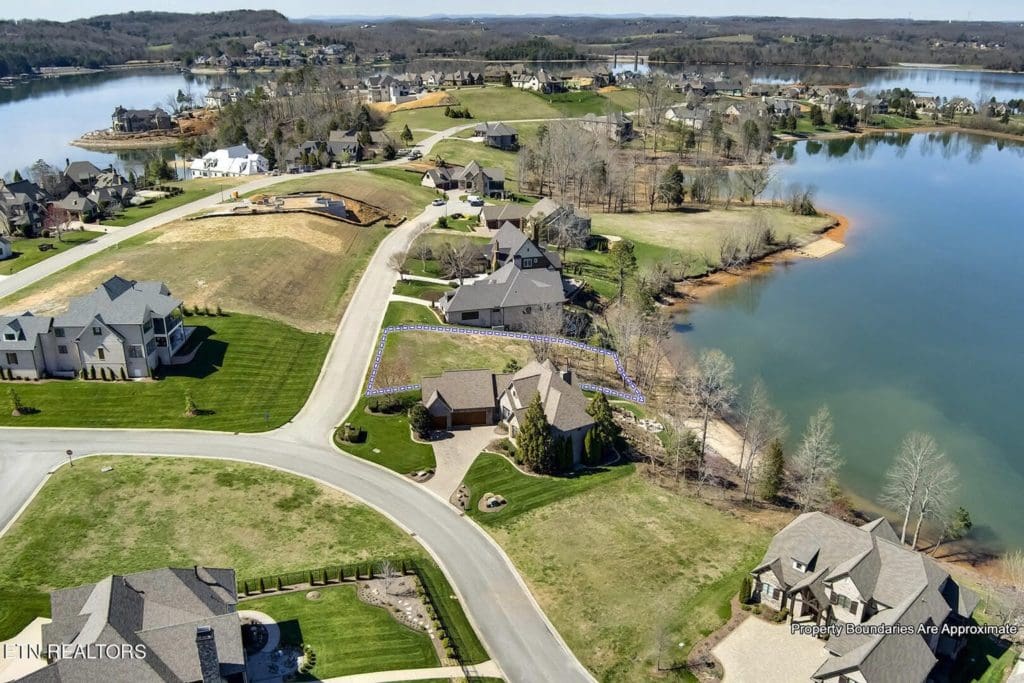 Image #11 for 204 Cypress Pointe Drive