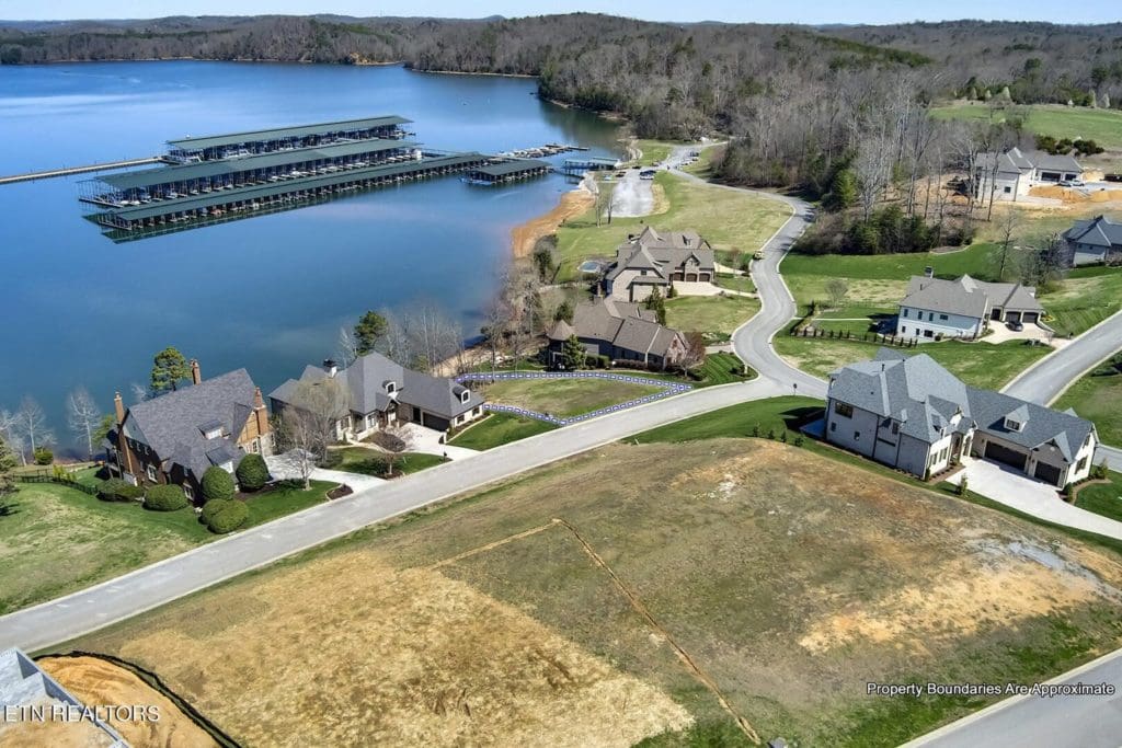 Image #16 for 204 Cypress Pointe Drive