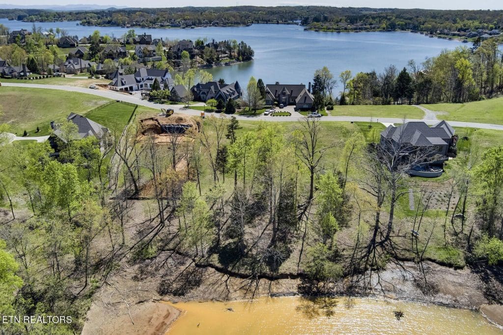 Image #8 for 16718 Lighthouse Pointe Drive