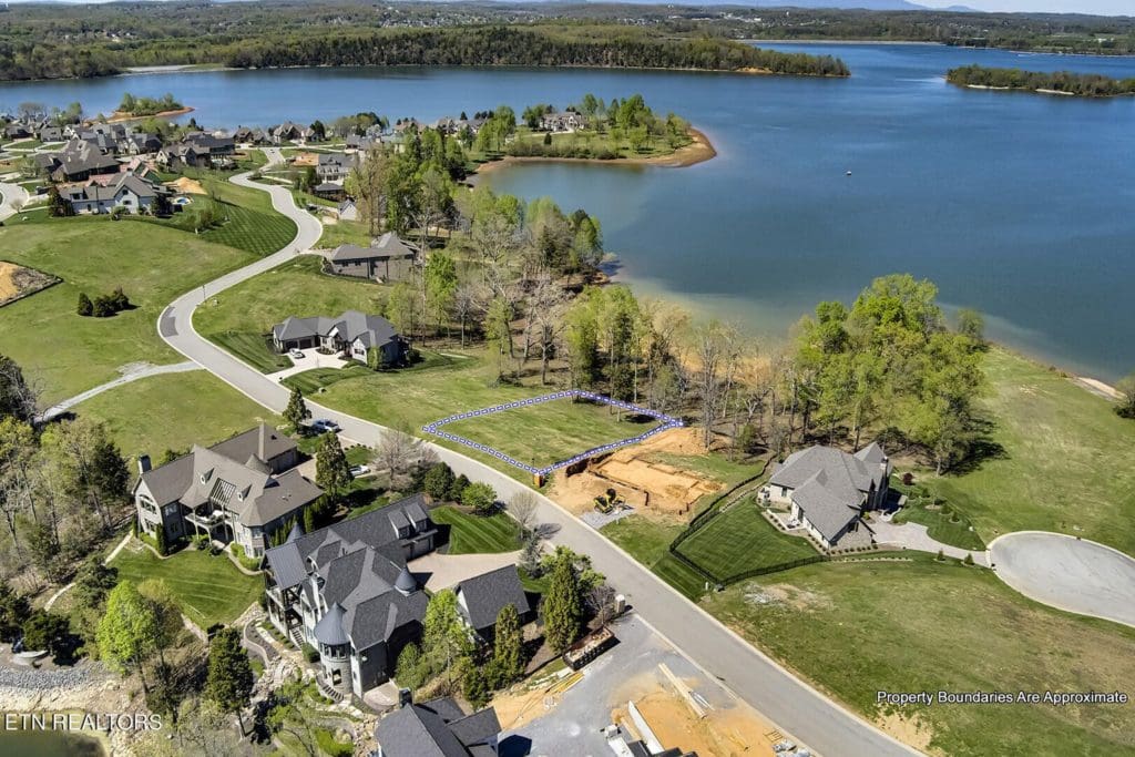 Image #9 for 16718 Lighthouse Pointe Drive