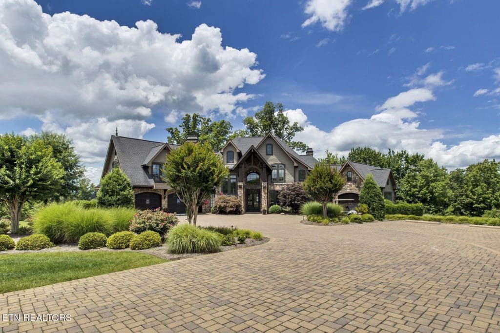 Image #19 for 16718 Lighthouse Pointe Drive