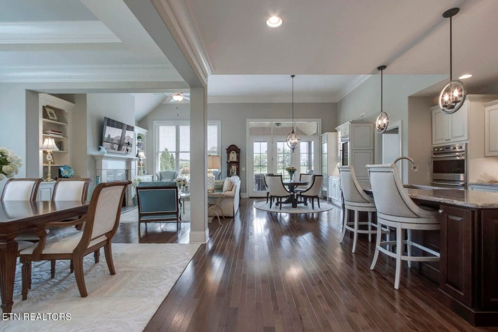 Elevation image #4 for 274 E Highlands Circle.