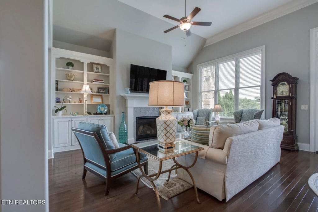 Image #5 for 274 E Highlands Circle