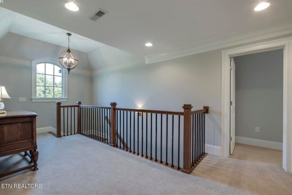 Image #39 for 274 E Highlands Circle