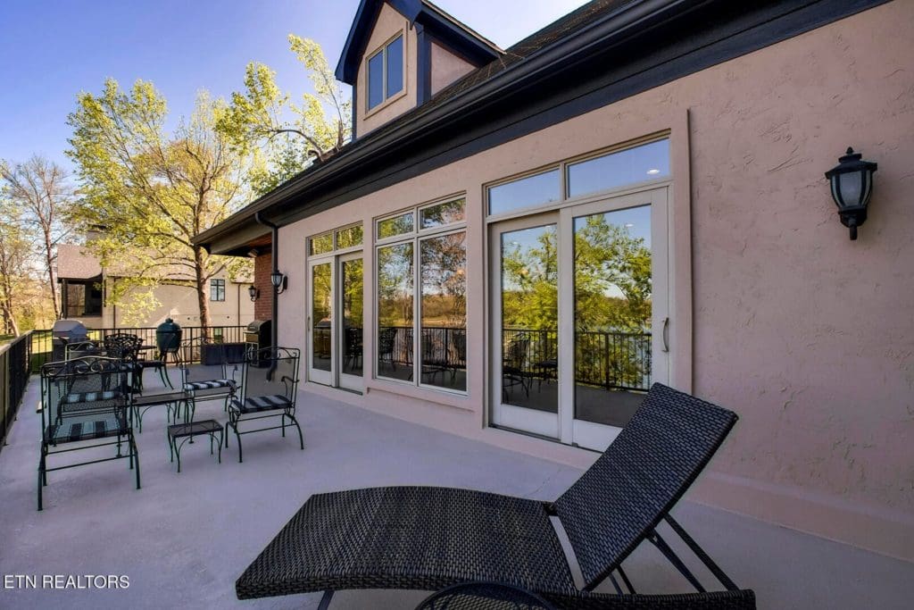 Image #14 for 18128 Lighthouse Pointe Drive