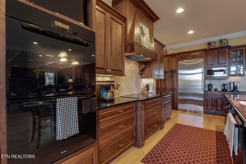 Image #16 for 18128 Lighthouse Pointe Drive