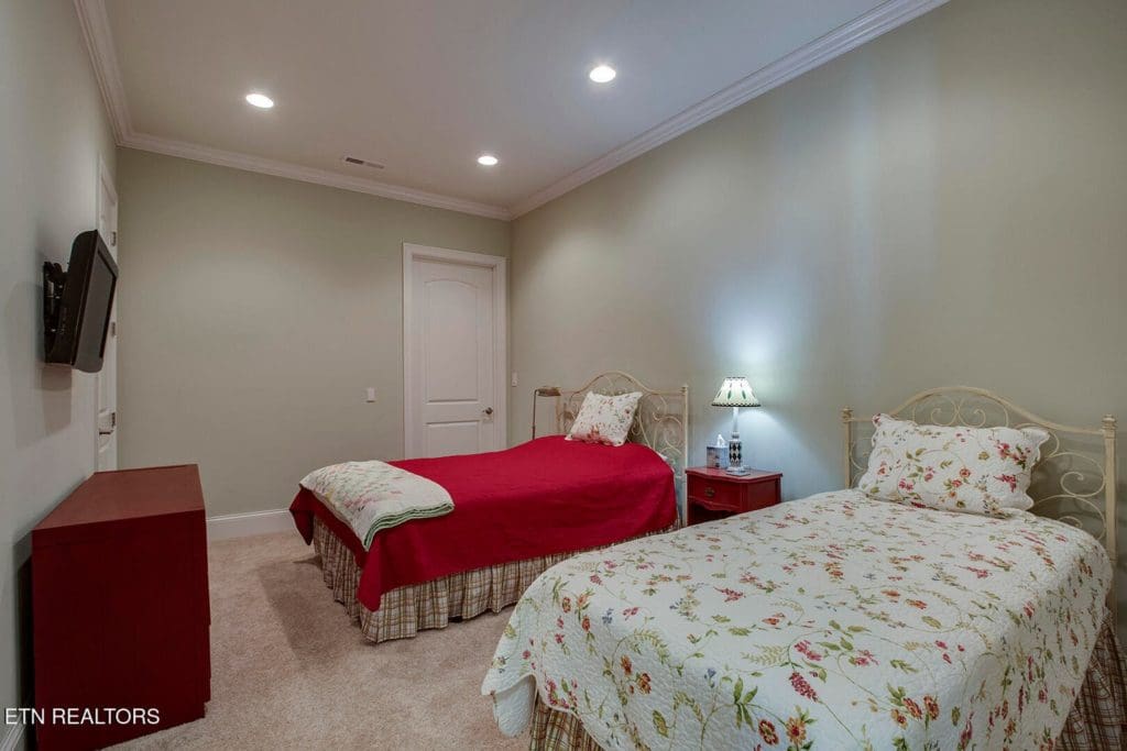 Image #36 for 18128 Lighthouse Pointe Drive