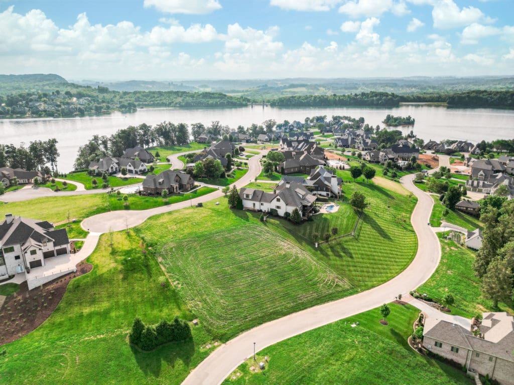 Image #9 for 919 Southern Way