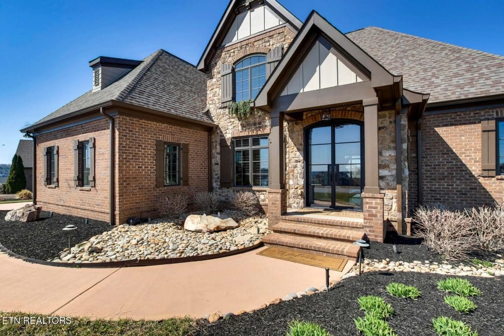 Image #8 for 916 Castaway Lane