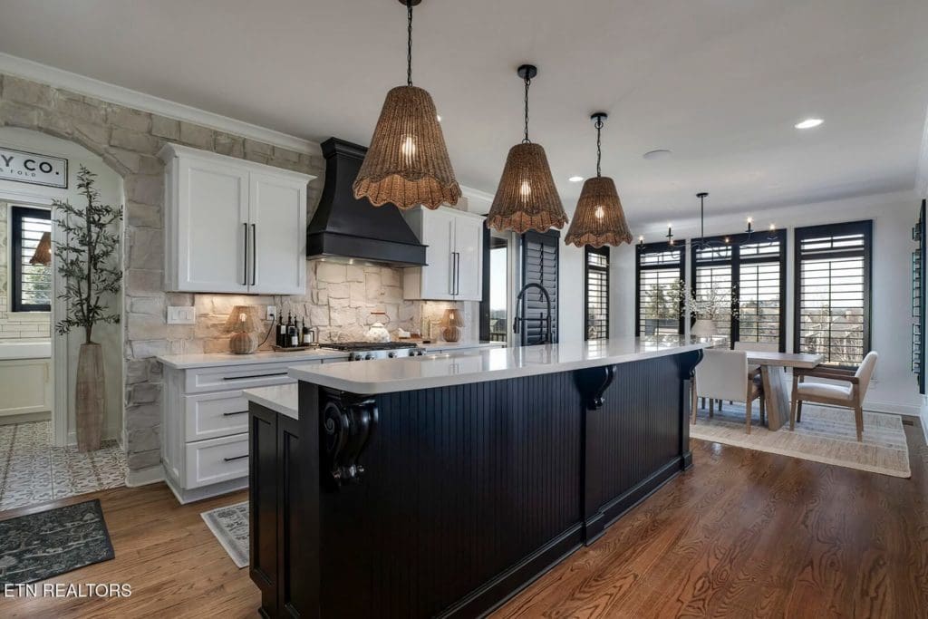 Image #23 for 916 Castaway Lane