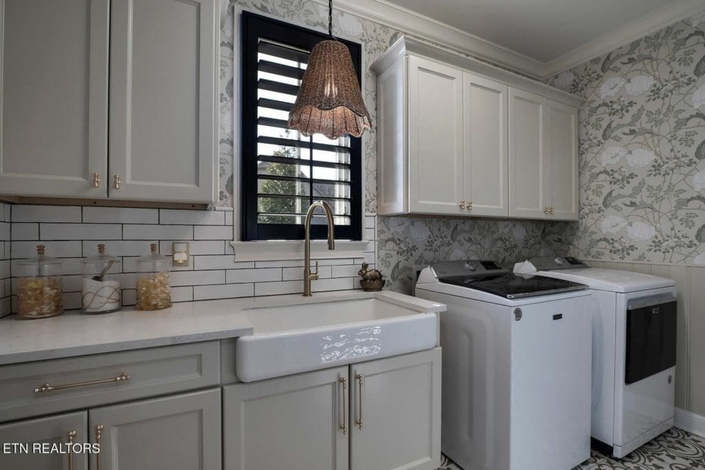 Image #25 for 916 Castaway Lane