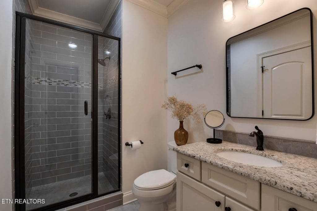 Image #28 for 916 Castaway Lane