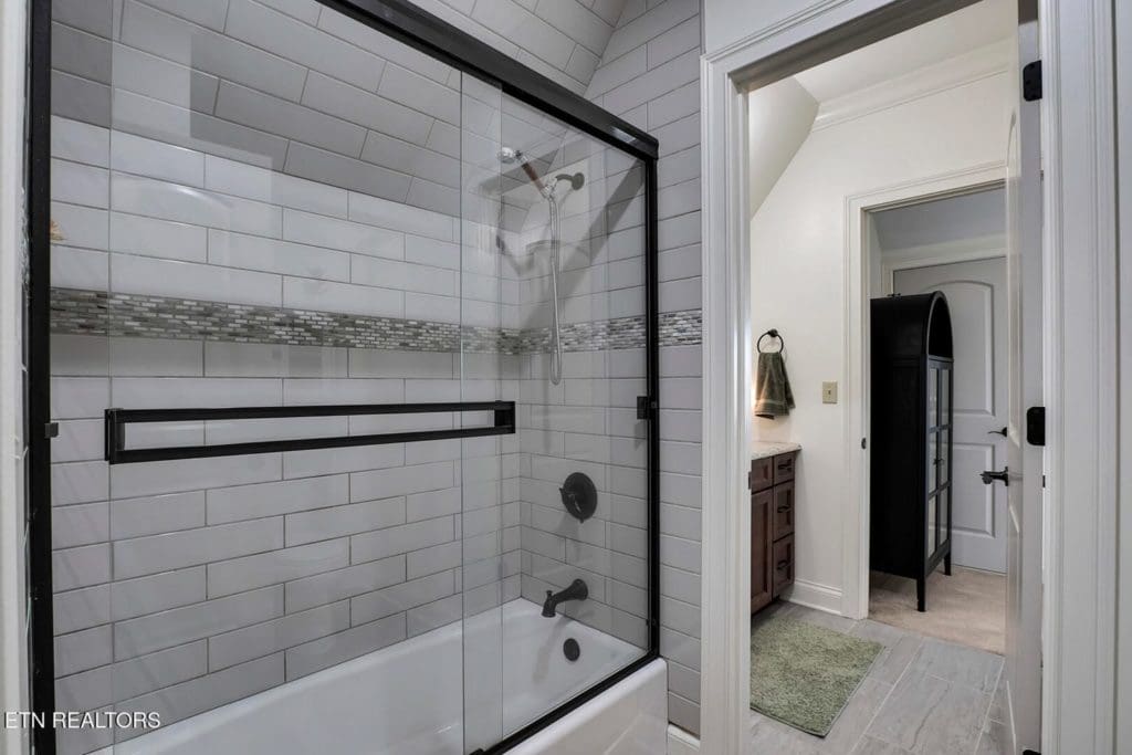 Image #40 for 916 Castaway Lane