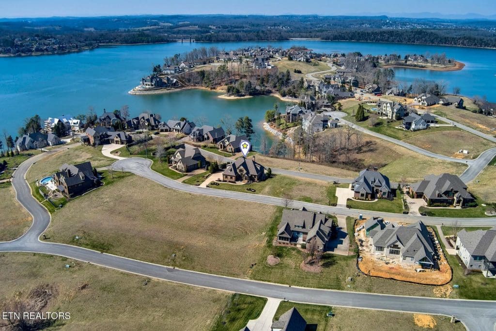 Image #59 for 916 Castaway Lane