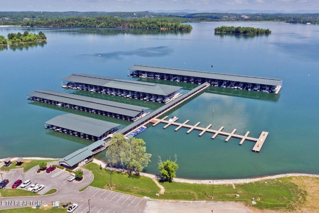 Image #20 for 272 Edgewater Way