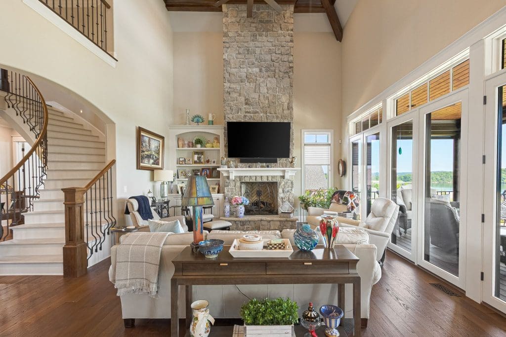 Image #12 for 497 Southern Way