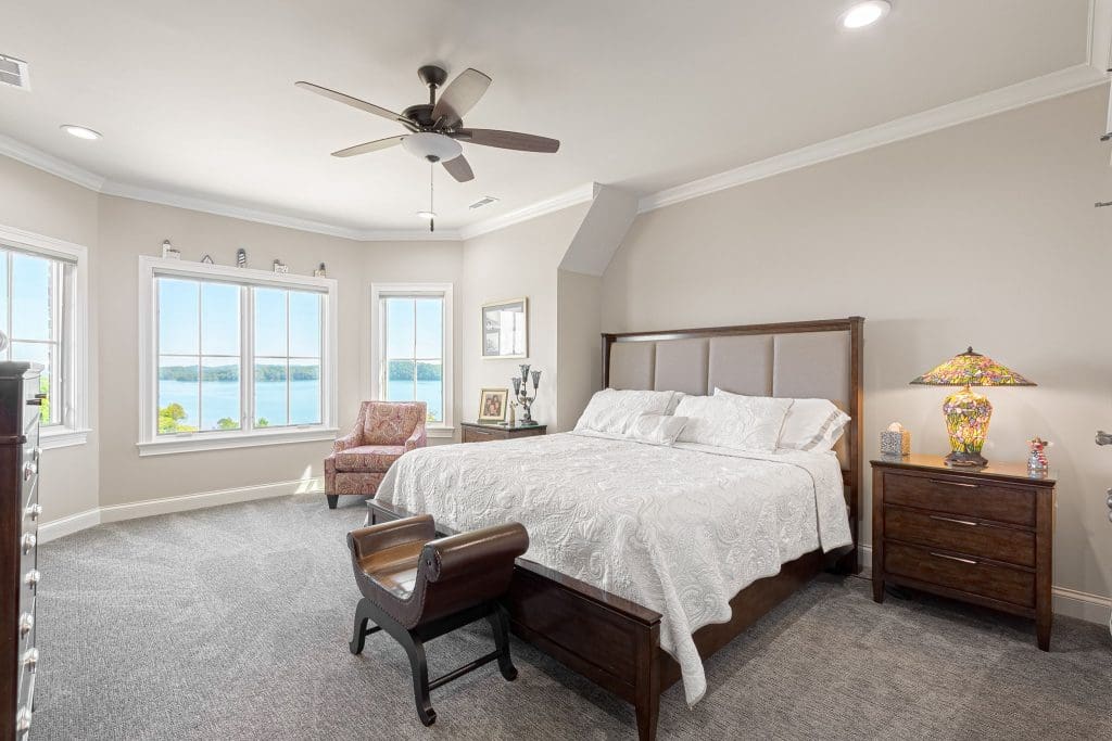 Image #37 for 497 Southern Way