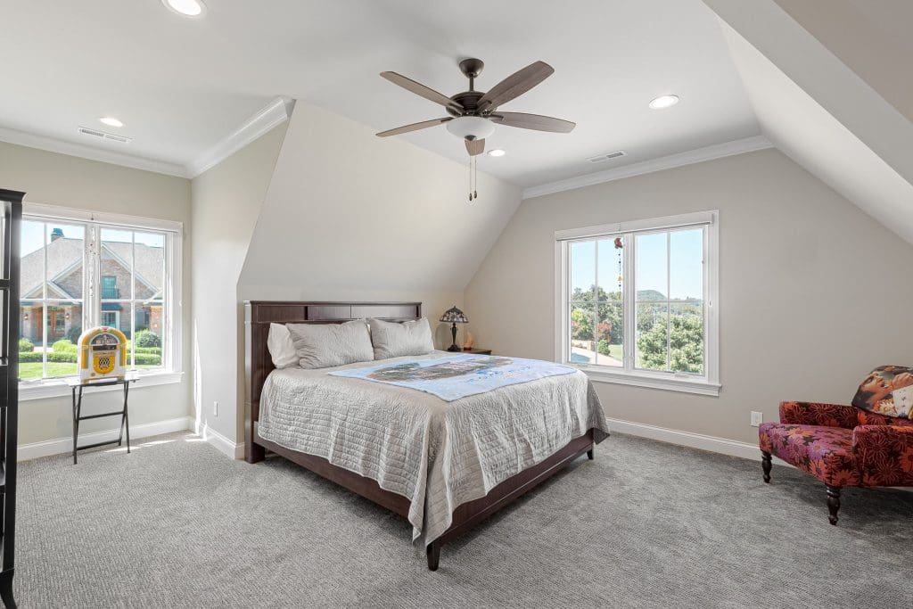 Image #45 for 497 Southern Way