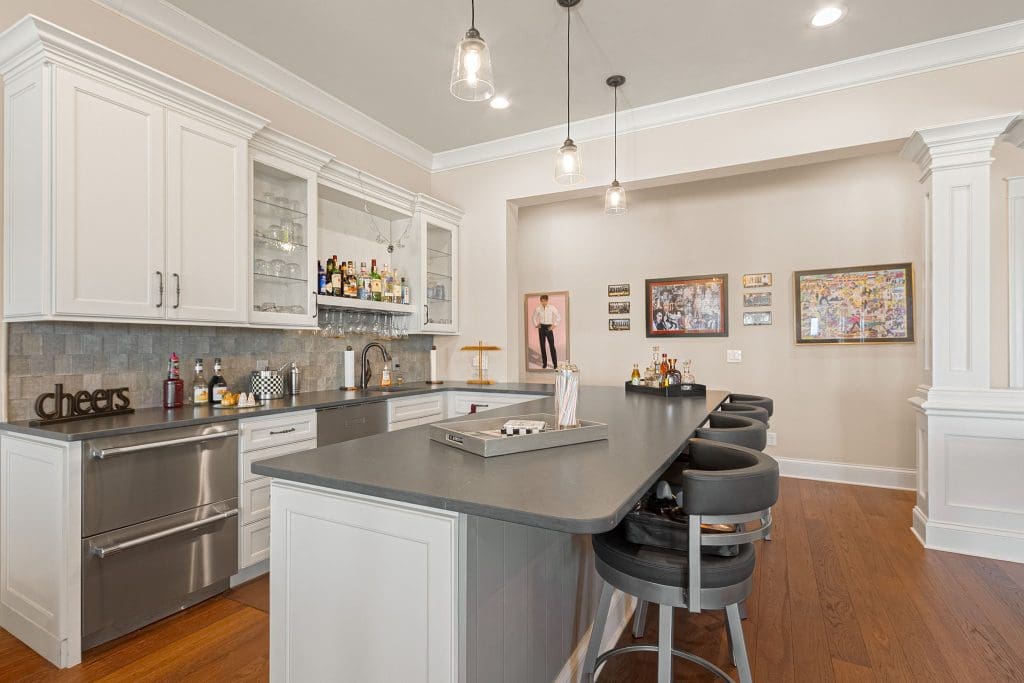 Image #52 for 497 Southern Way