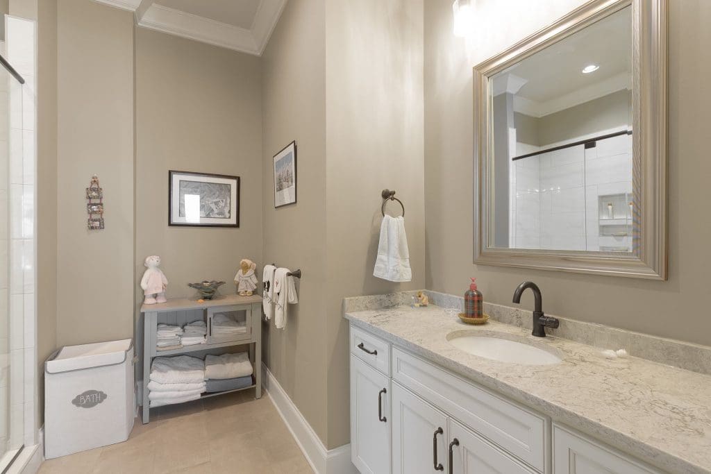 Image #55 for 497 Southern Way