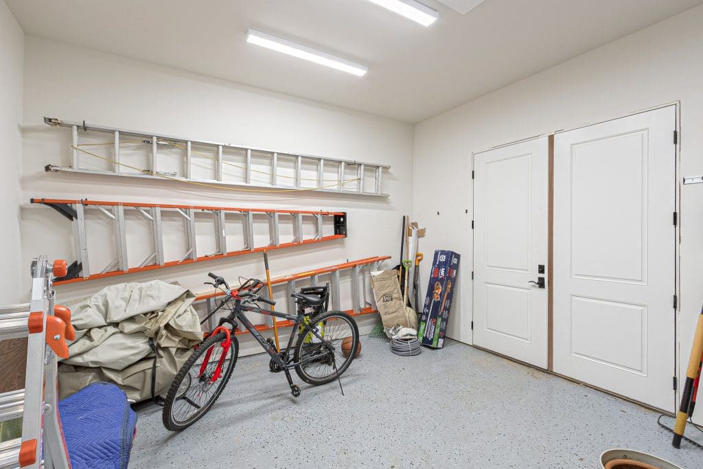 Image #57 for 497 Southern Way