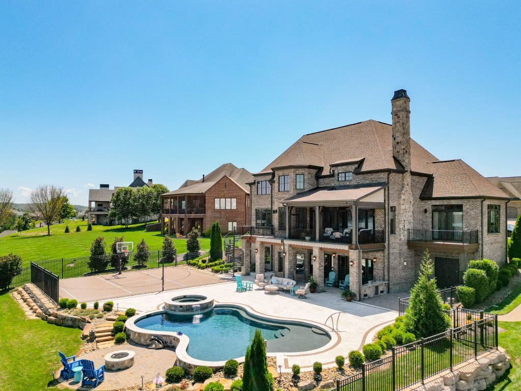 Image #67 for 497 Southern Way