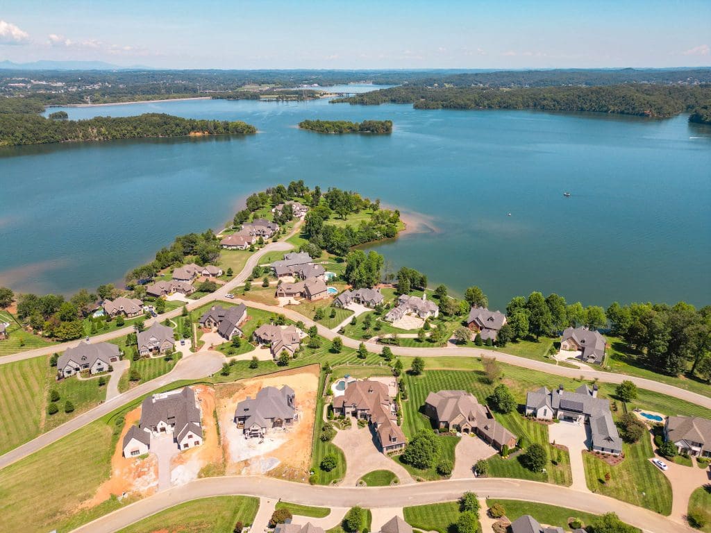 Image #76 for 497 Southern Way