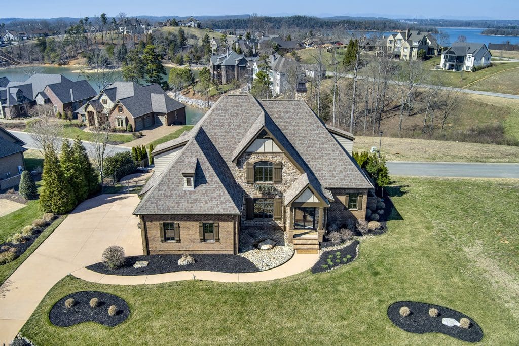 Elevation image #2 for 916 Castaway Lane.