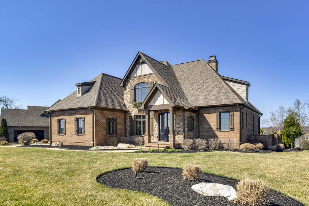 Elevation image #4 for 916 Castaway Lane.