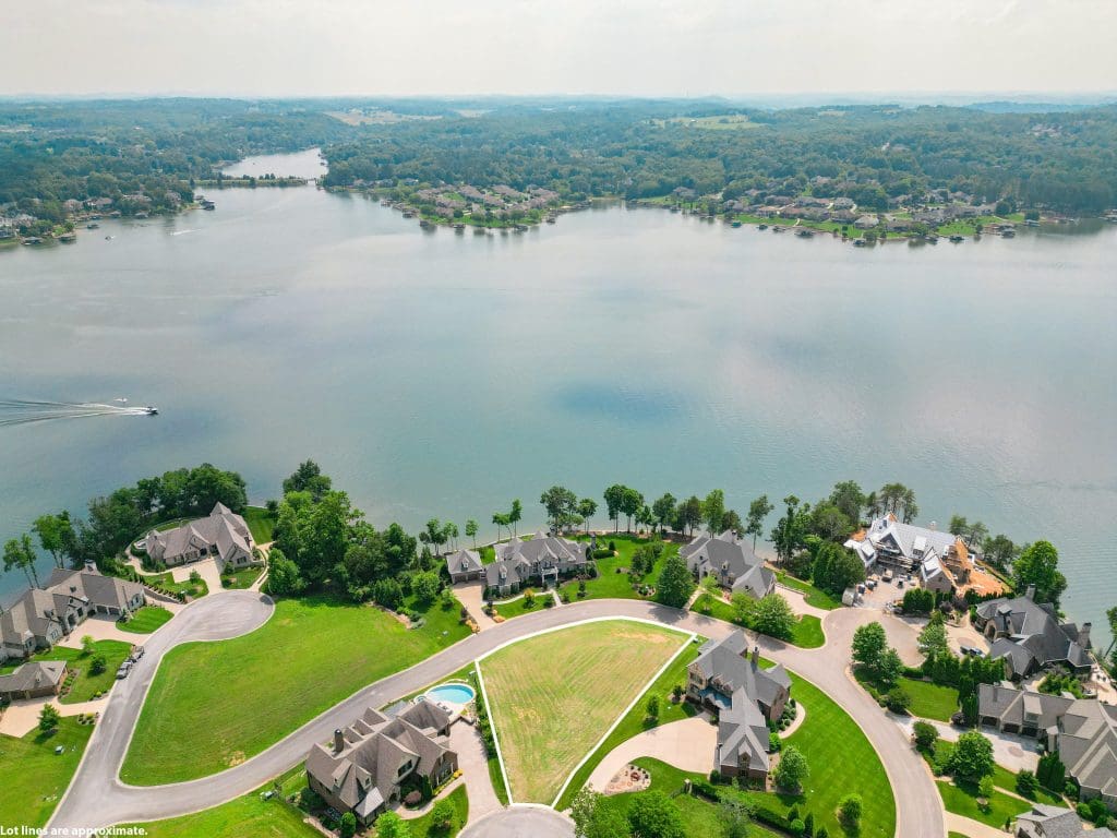 Elevation image #4 for 1285 Castaway Lane.