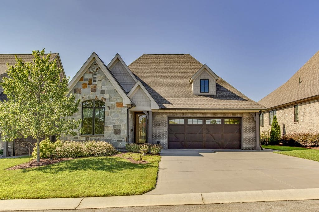 Elevation image #1 for 192 E Highlands Circle.