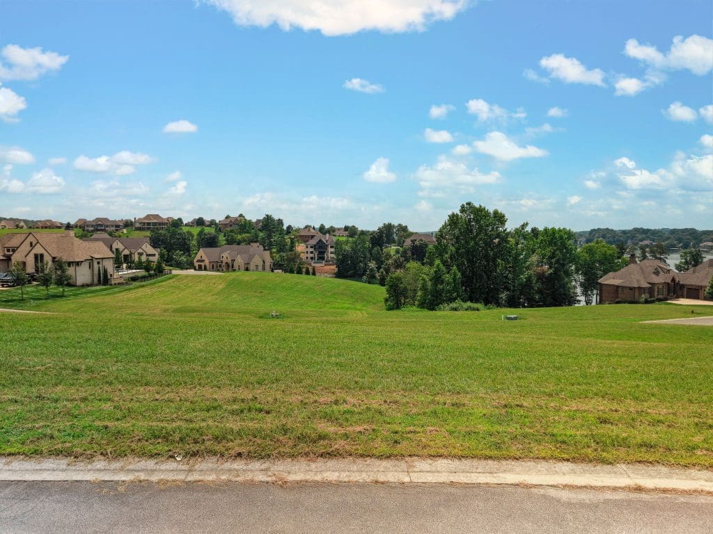 Elevation image #1 for 967 Castaway Lane.